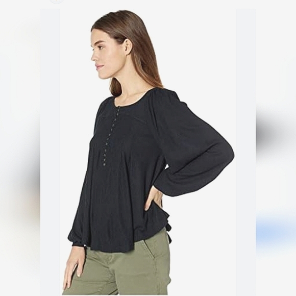 💜5/$25.00💜Free People Long Sleeve Devin Top. New - Picture 1 of 10